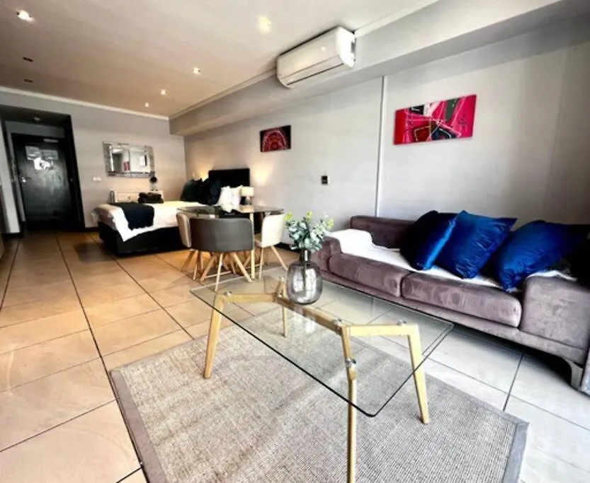 Icon No Load Shedding Modern Studio - City Cape Town 0*,
